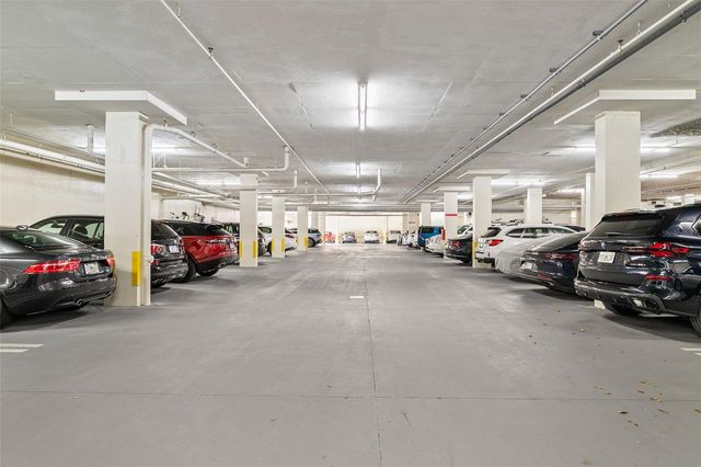 1800 BENJAMIN FRANKLIN DRIVE B1007, Sarasota, FL 34236