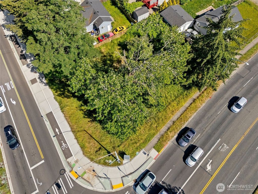 1602 E 64th Street, Tacoma, WA 98404