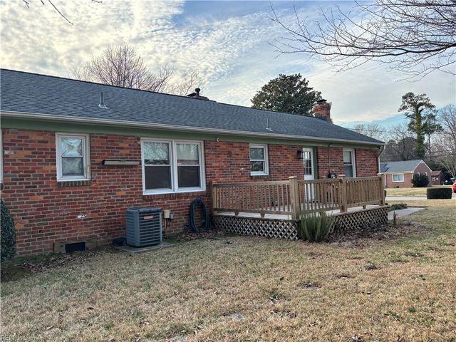 526 Spinnaker RD, Newport News, VA 23602