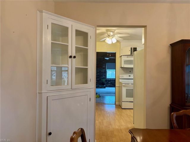 526 Spinnaker RD, Newport News, VA 23602