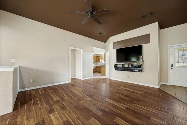303 Bryant Street, Pottsboro, TX 75076