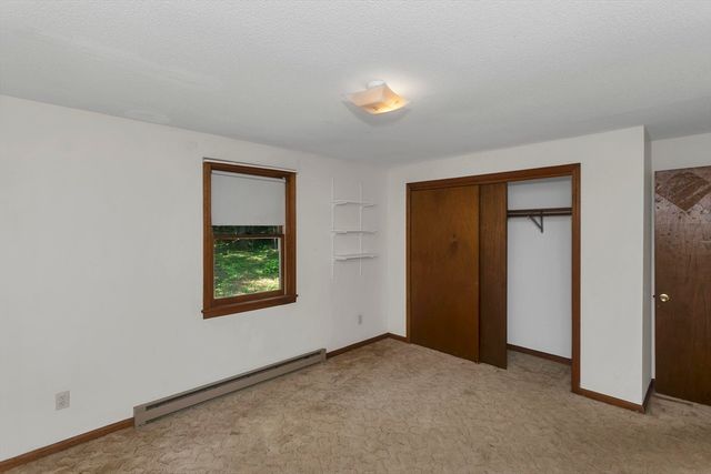 49 Country Club Hts, Monson, MA 01057