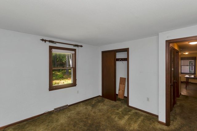49 Country Club Hts, Monson, MA 01057