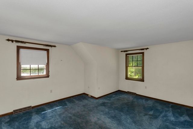 49 Country Club Hts, Monson, MA 01057