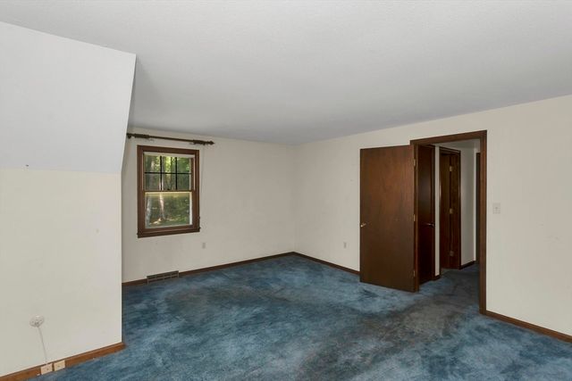 49 Country Club Hts, Monson, MA 01057