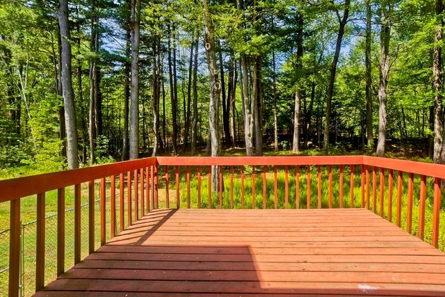 49 Country Club Hts, Monson, MA 01057