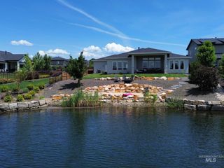 501 S Prospector Ln, Eagle, ID 83616