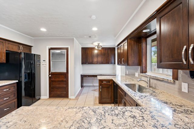 9010 Rockhurst Drive, Houston, TX 77080