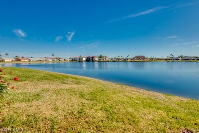 11110 Caravel CIR # 205, Fort Myers, FL 33908