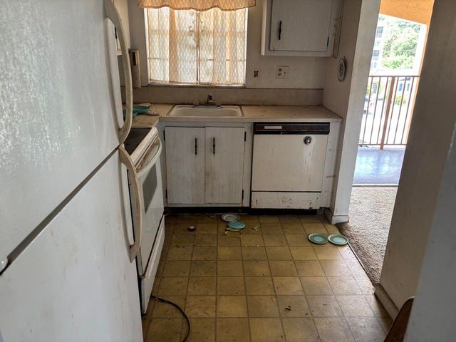 4191 NW 26TH Street 370, Lauderhill, FL 33313