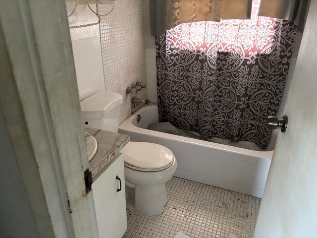 4191 NW 26TH Street 370, Lauderhill, FL 33313
