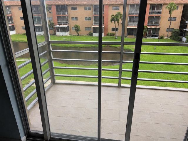 4191 NW 26TH Street 370, Lauderhill, FL 33313