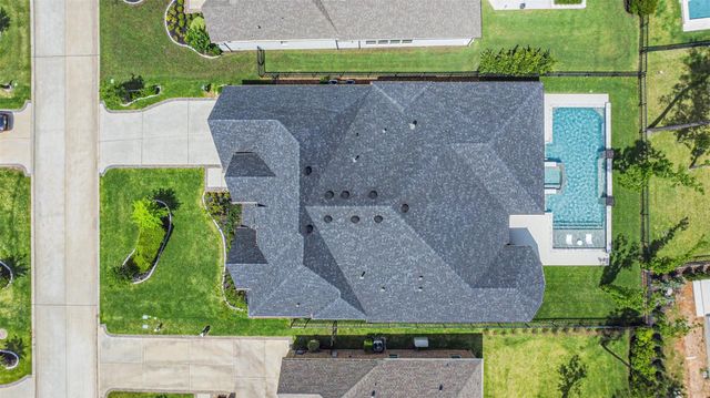 208 N Opulent Drive, Montgomery, TX 77316