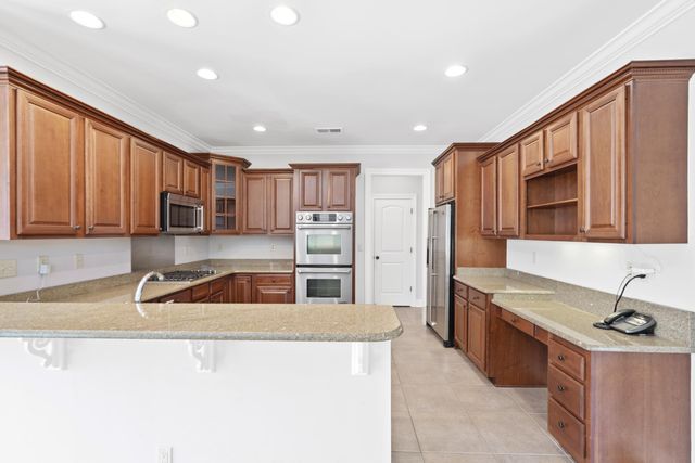 10835 WHISPER HOLLOW CV, Collierville, TN 38017