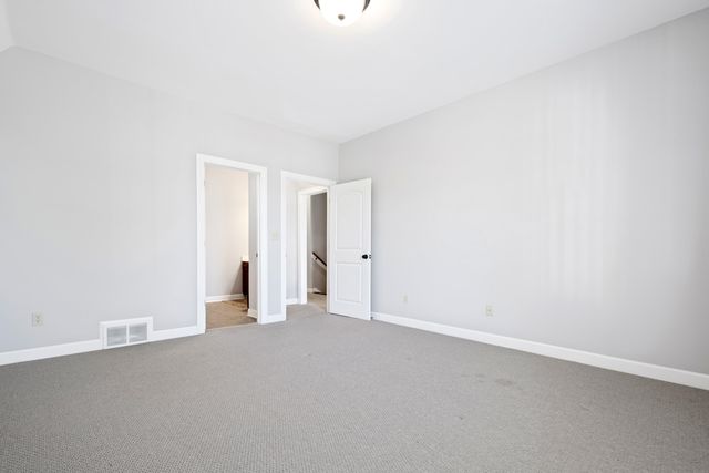 10835 WHISPER HOLLOW CV, Collierville, TN 38017