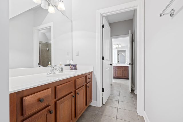 10835 WHISPER HOLLOW CV, Collierville, TN 38017