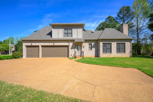 10835 WHISPER HOLLOW CV, Collierville, TN 38017