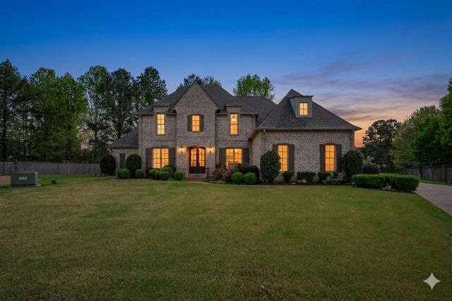 10835 WHISPER HOLLOW CV, Collierville, TN 38017