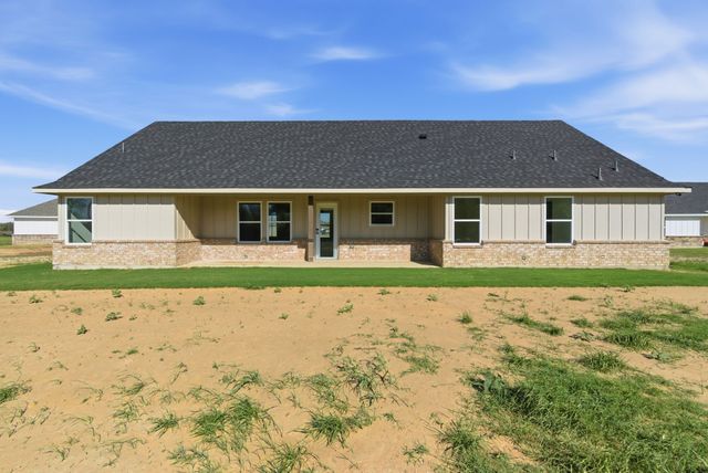 252 Yawney Drive, Lipan, TX 76462
