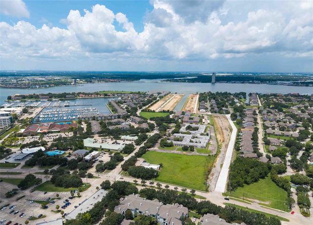 309 Seaway Drive, League City, TX 77573
