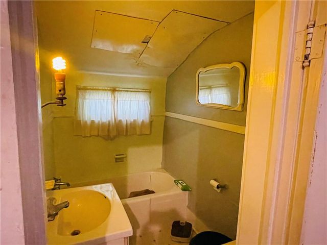 2510 S 4th Street, Leavenworth, KS 66048