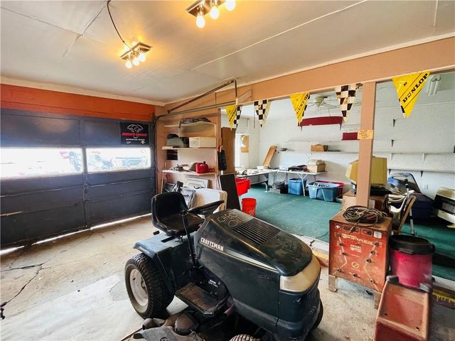 2510 S 4th Street, Leavenworth, KS 66048