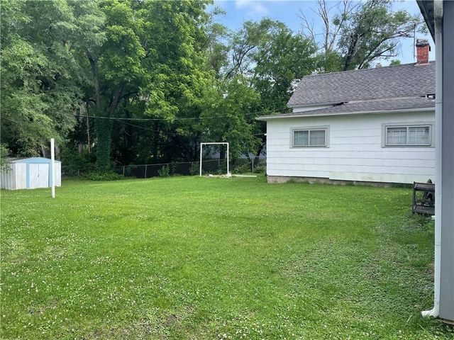 2510 S 4th Street, Leavenworth, KS 66048
