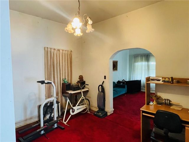 2510 S 4th Street, Leavenworth, KS 66048