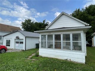 2510 S 4th Street, Leavenworth, KS 66048