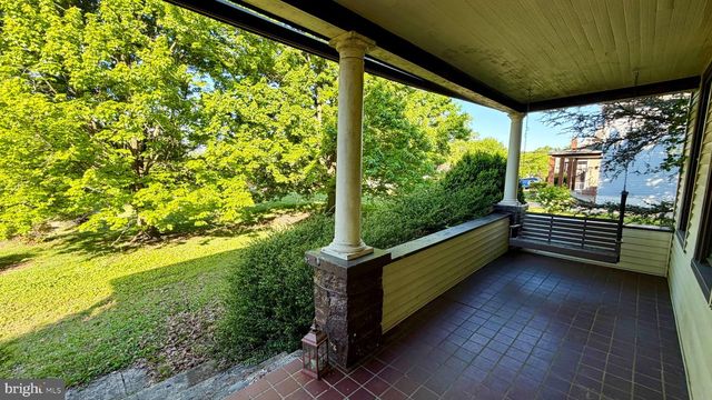 927 LEEDS AVE, Baltimore, MD 21229