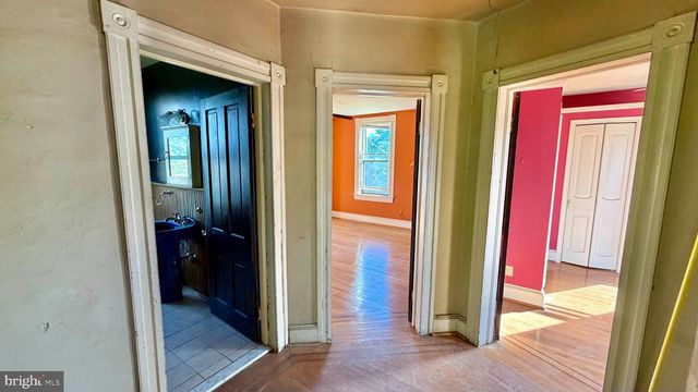 927 LEEDS AVE, Baltimore, MD 21229