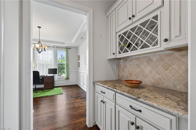 1901 Terramar LN, Virginia Beach, VA 23456