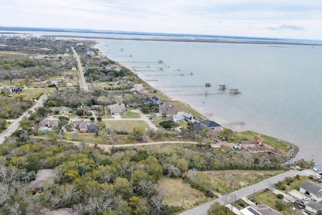 TBD S Lobit Street, La Porte, TX 77571