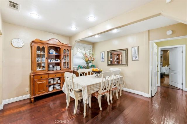 18149 Saticoy, Reseda, CA 91335