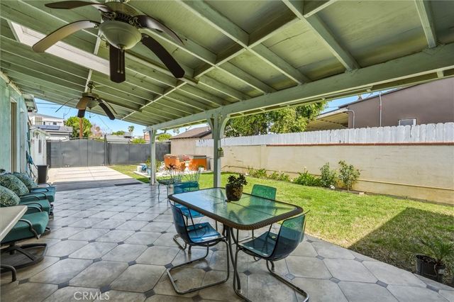 18149 Saticoy, Reseda, CA 91335