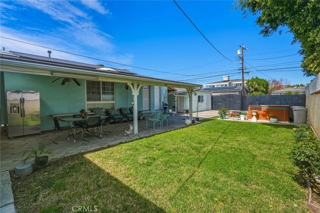 18149 Saticoy, Reseda, CA 91335