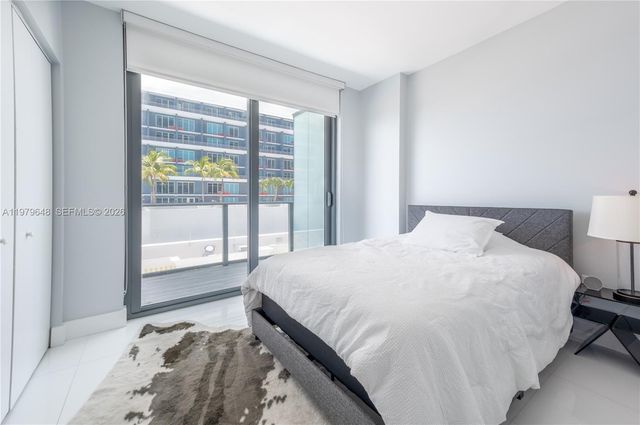 1300 S Miami Ave 1206, Miami, FL 33130