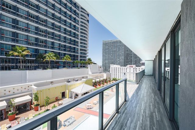 1300 S Miami Ave 1206, Miami, FL 33130