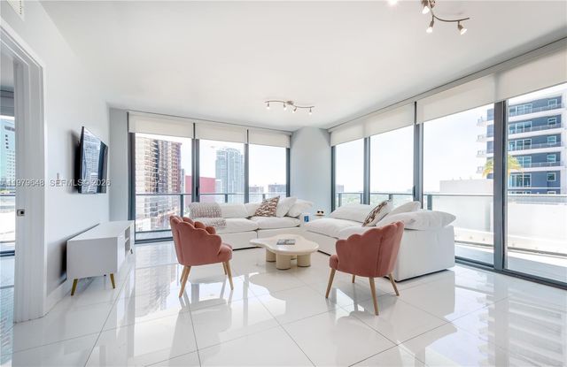 1300 S Miami Ave 1206, Miami, FL 33130