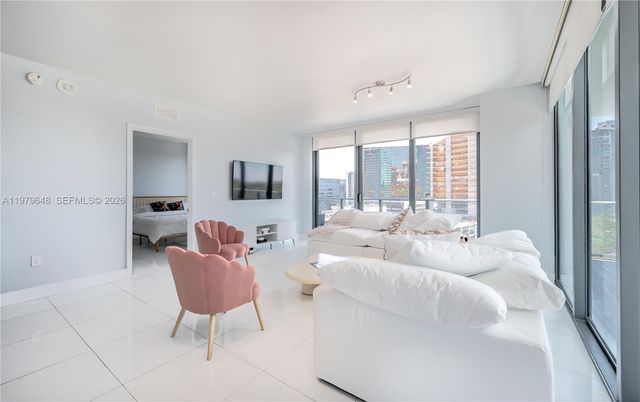 1300 S Miami Ave 1206, Miami, FL 33130