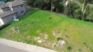 209 N Rancho Pl, Pinole, CA 94803