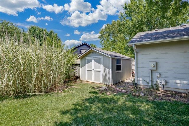 2721 N Stoney Point Ct, Wichita, KS 67205