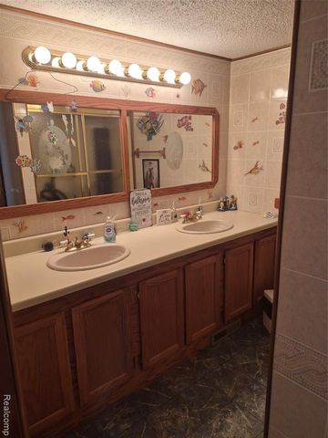 12849 S Delaney Road, Perry, MI 48872