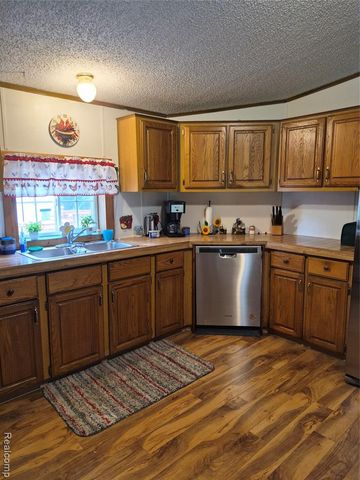 12849 S Delaney Road, Perry, MI 48872