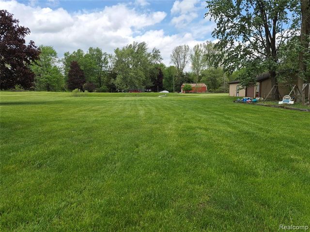 12849 S Delaney Road, Perry, MI 48872
