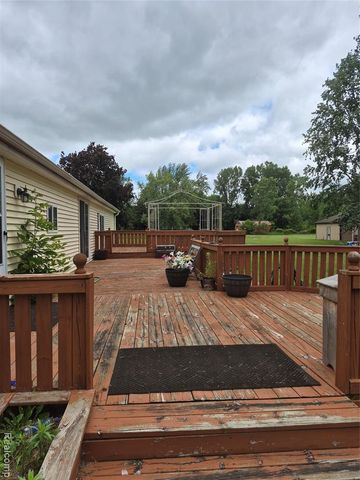 12849 S Delaney Road, Perry, MI 48872