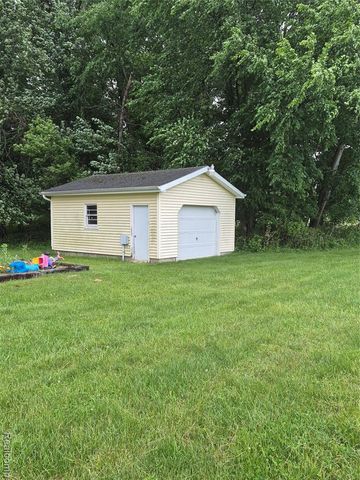 12849 S Delaney Road, Perry, MI 48872
