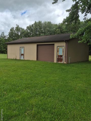 12849 S Delaney Road, Perry, MI 48872