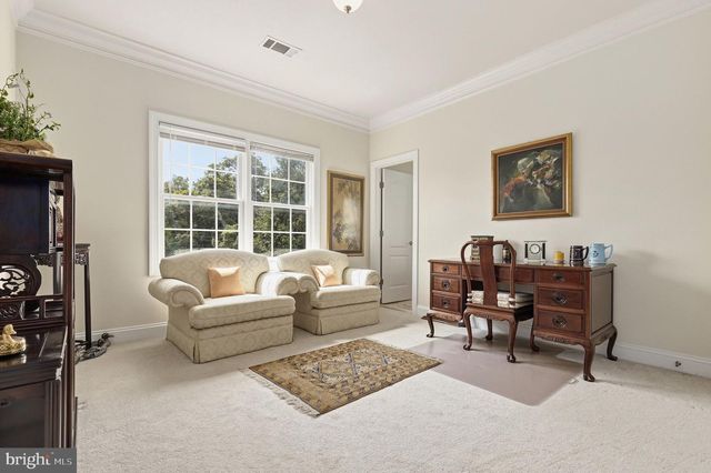 203 1ST ST, Rockville, MD 20851