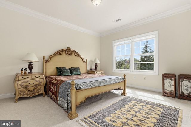 203 1ST ST, Rockville, MD 20851